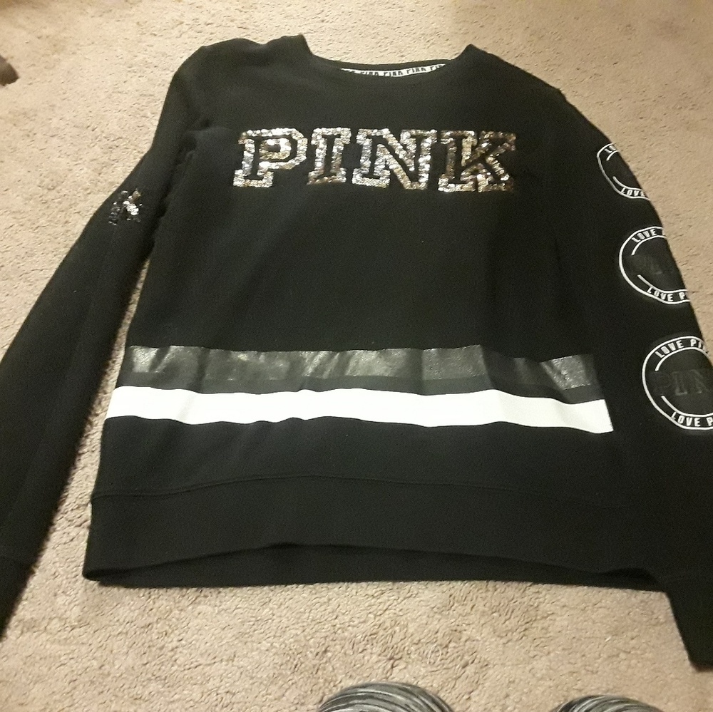 VS sweater